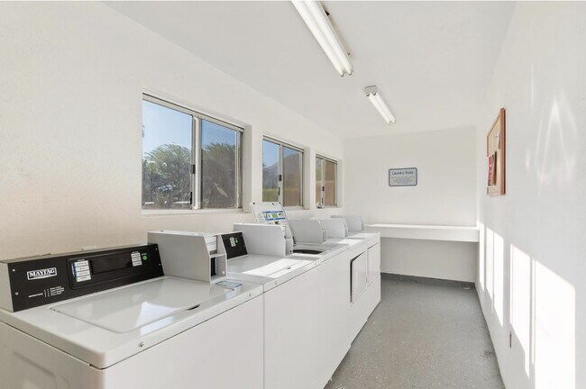 Laundry Room - Phone App Payable - 510 N Villa Ct