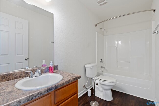 Building Photo - 29943 Brentshire Dr