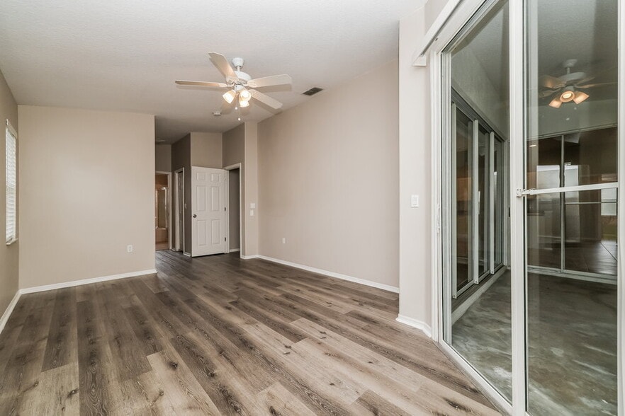 Building Photo - 1326 Kinsmere Dr