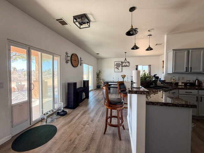 Building Photo - Beautiful Yucca Mesa Home