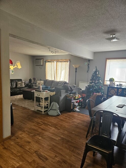 Building Photo - 216 West Ave