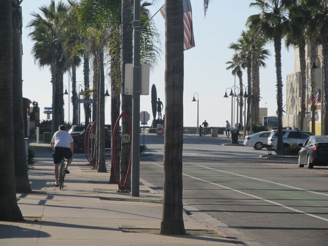 Building Photo - by the Beach