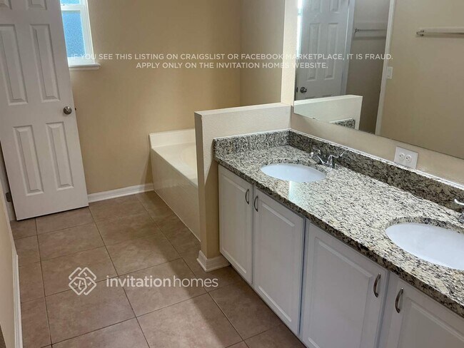 Building Photo - 9501 Little Rock St