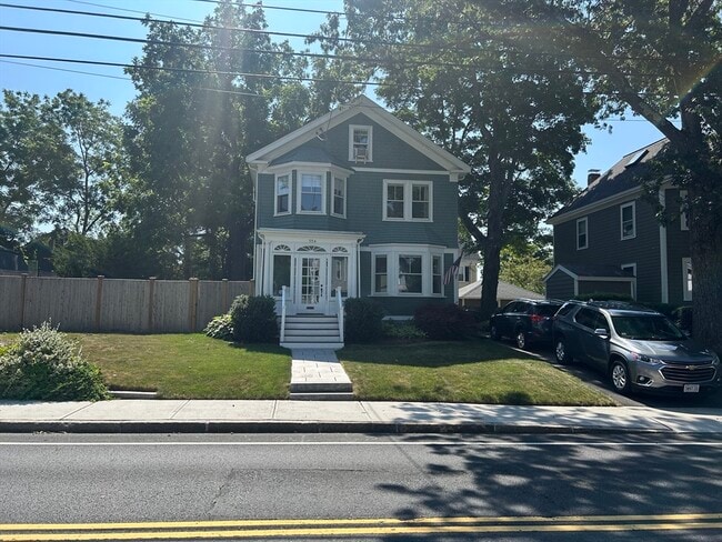 Primary Photo - 554 Washington St