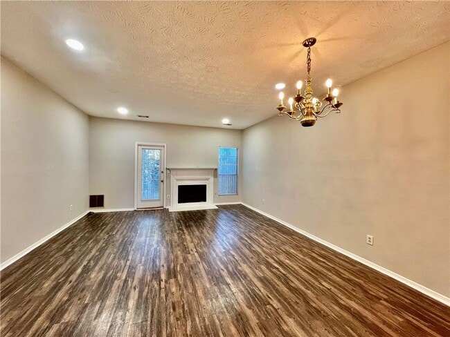 Building Photo - 206 Wedgewood Way