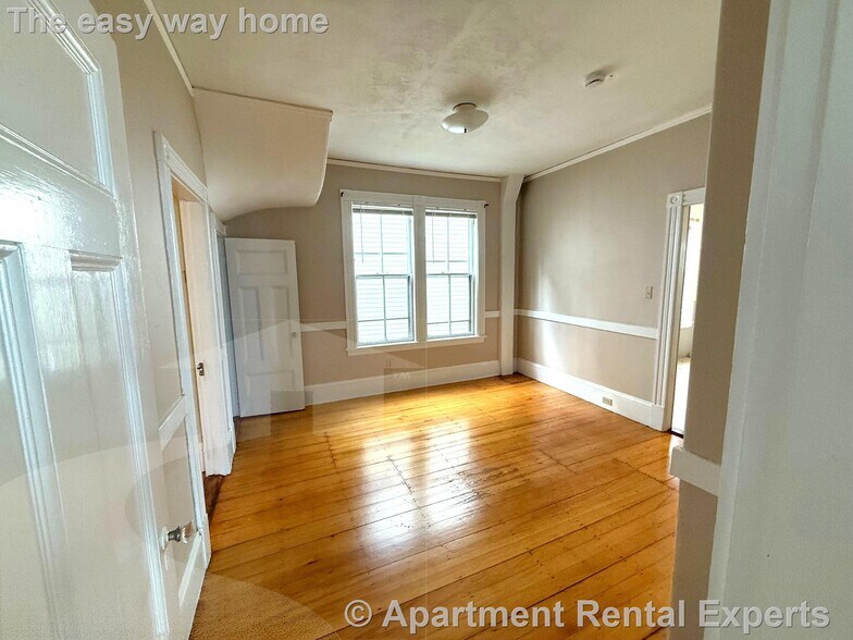 Building Photo - 55 Rindge Ave