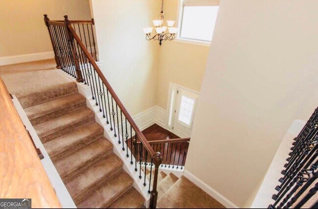 Building Photo - 75 Village Park Dr