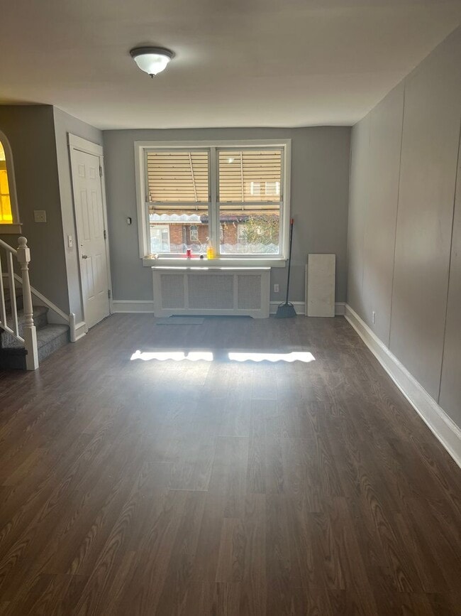 Building Photo - 3-Bedroom House for Rent!
