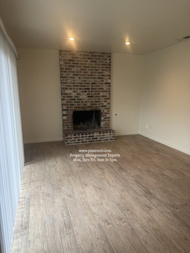 Building Photo - 9130 Cornwall Dr