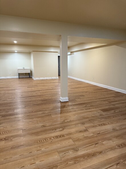 Building Photo - 417 Hamilton Rd
