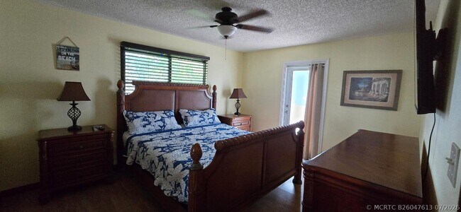 Building Photo - 410 Coconut Dr