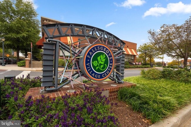 Building Photo - 204 Fallsgrove Blvd