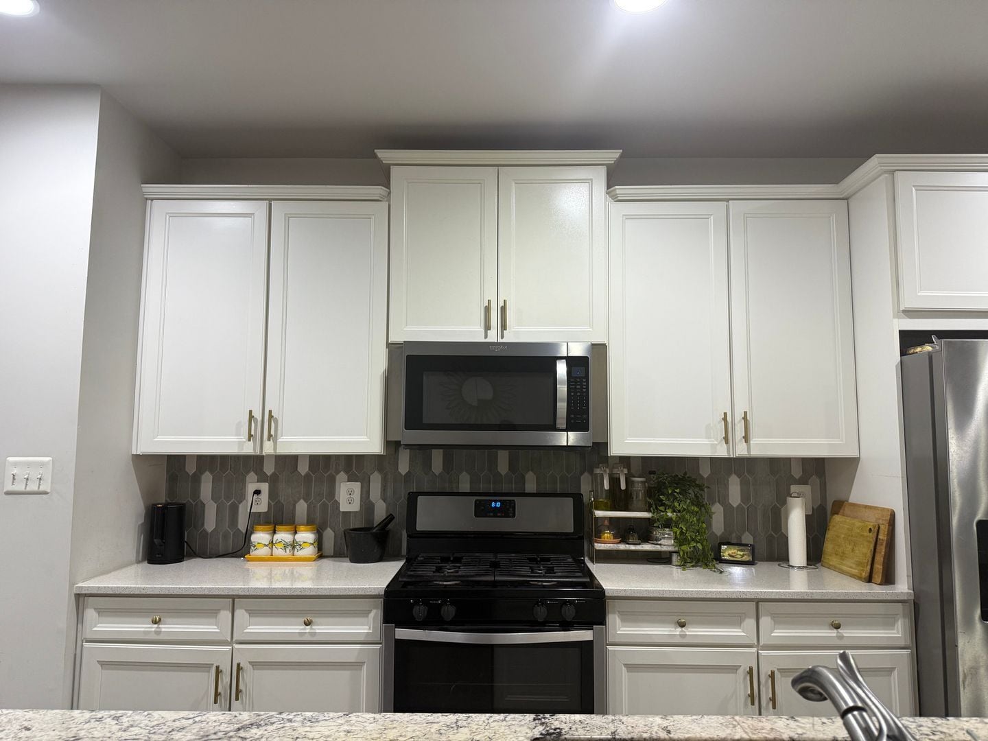 Building Photo - 22102 Cabin Branch Ave