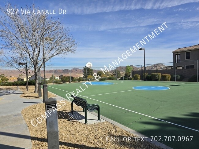 Building Photo - 927 Via Canale Dr