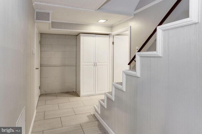 Building Photo - 6408 Tisdale Terrace