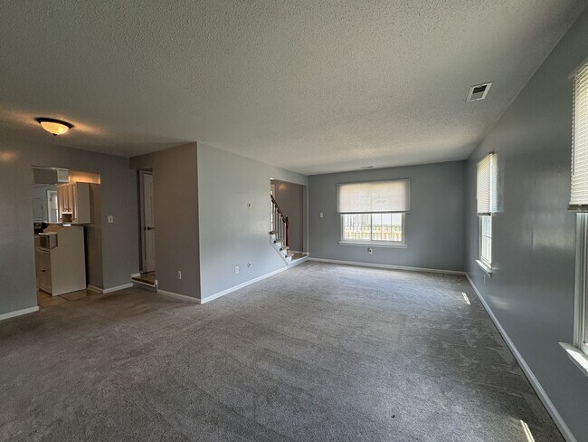 Building Photo - 1501 Antler Cir