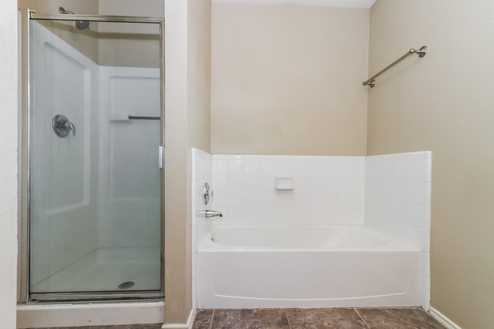 Building Photo - 6618 Sutton Meadows Dr