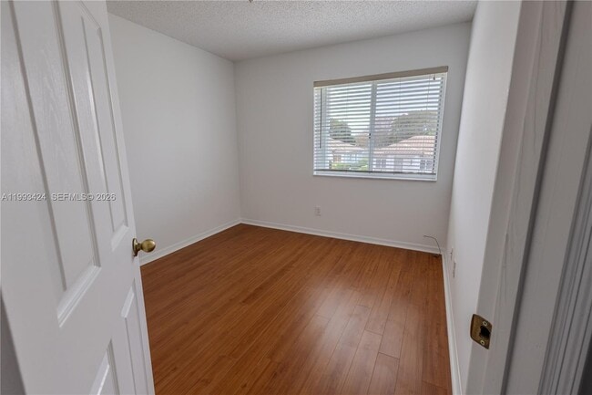 Building Photo - 719 NW 208th Way