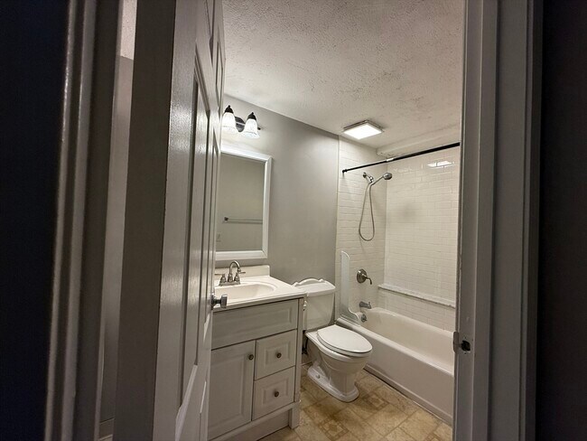 Building Photo - 34 Walden Dr