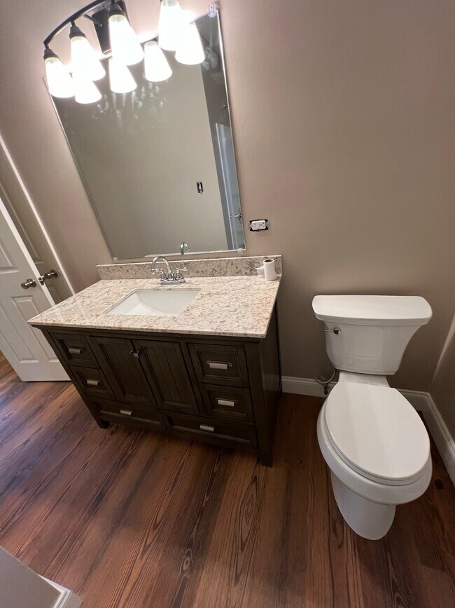 Building Photo - 2038 Conway Dr