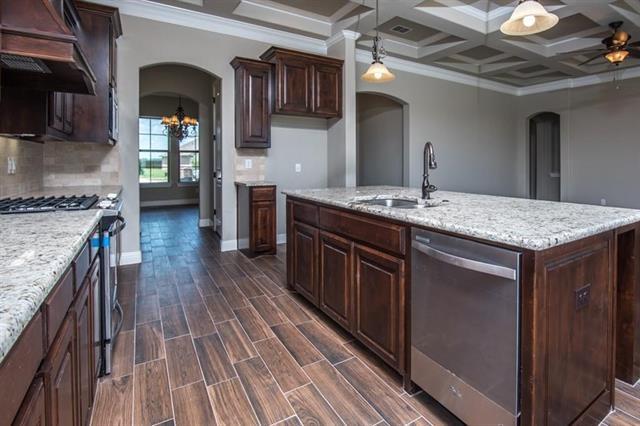 Building Photo - 301 Oar Wood Dr