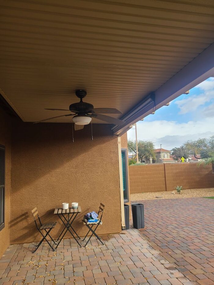 Building Photo - 17407 N Larkspur Ln