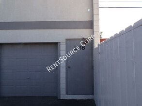 Building Photo - 238 E Williams St