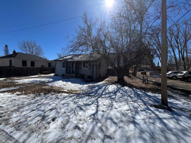 Building Photo - Humble Basement Unit available NOW!