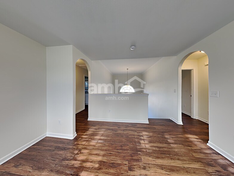 Building Photo - 216 Giants Ridge Rd