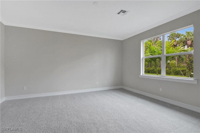 Building Photo - 335 Tamarindo Ln