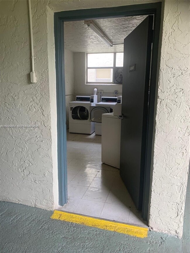 Building Photo - 1830 SW 81st Ave