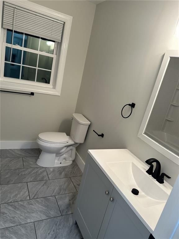 Building Photo - 697 Manton Ave