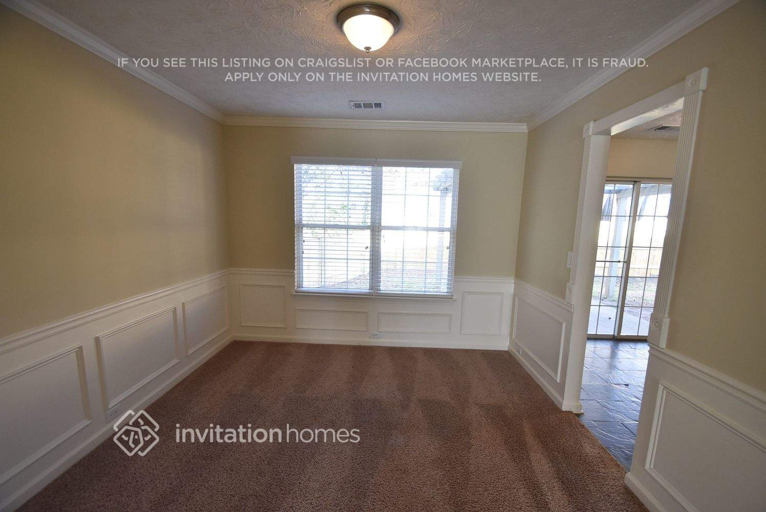 Building Photo - 1725 Stoneoak Cir