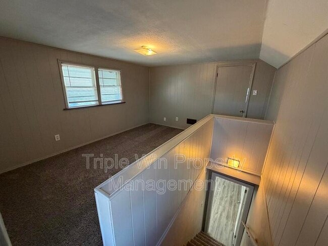 Building Photo - 3915 Itaska St