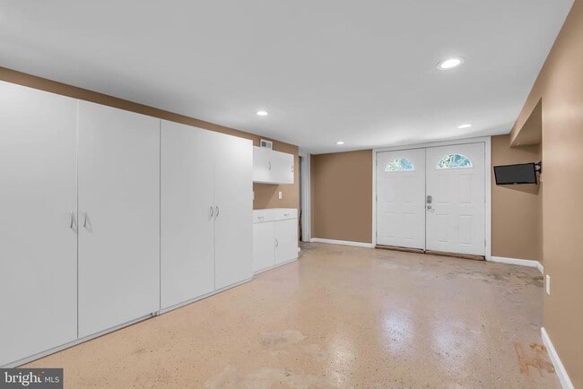 Building Photo - 721 Rancocas Ave