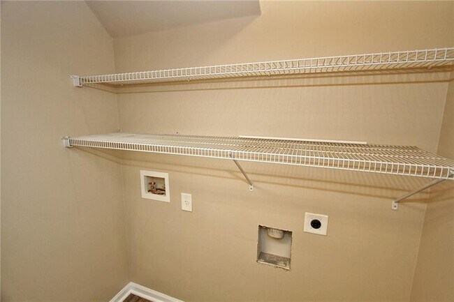 Building Photo - 4739 Autumn Rose Trail