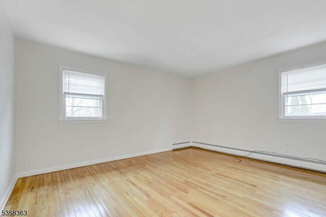 Building Photo - 26 Rawley Pl