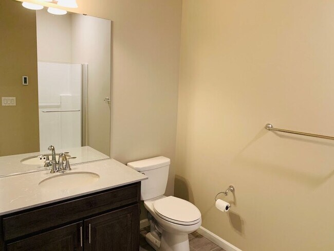 Building Photo - 5 bd 3.5 bath Bothell Single Family House ...