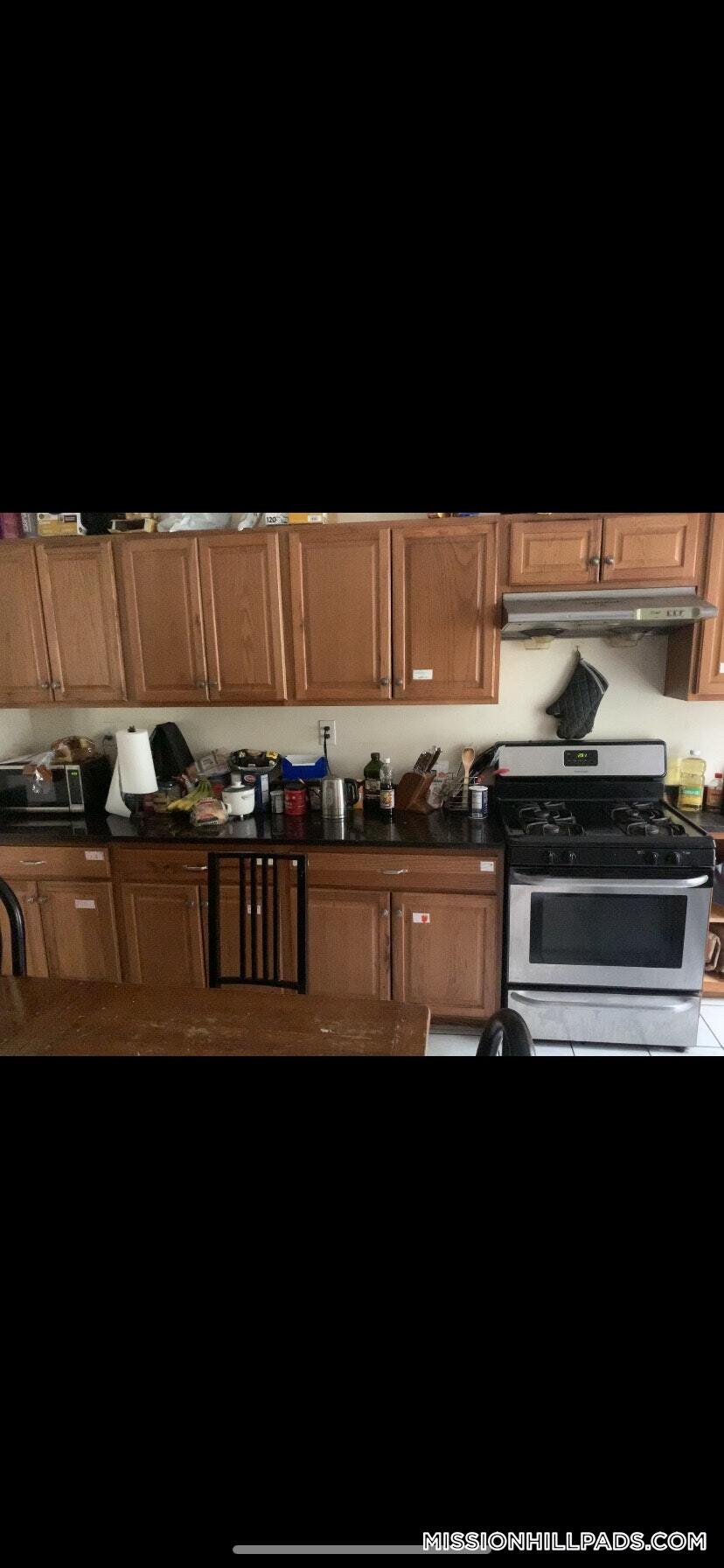 Building Photo - 1 Sachem St