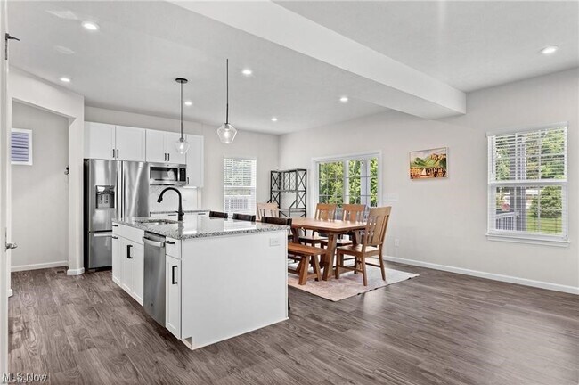 Building Photo - 8291 Brodie Blvd