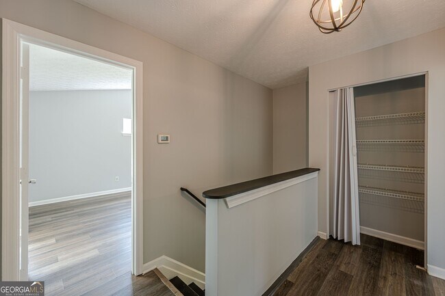 Building Photo - 5458 Winslow Crossing N