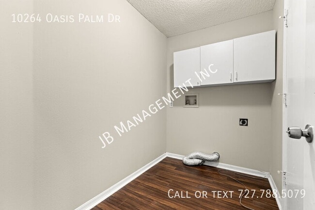 Building Photo - 10264 Oasis Palm Dr