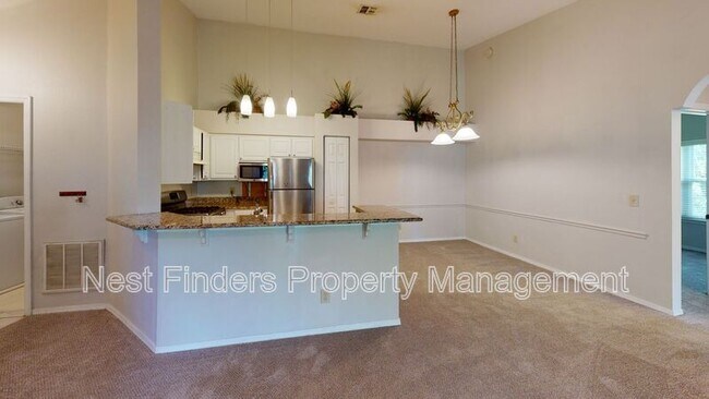 Building Photo - 13810 Sutton Park Dr N