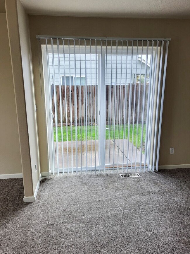 Building Photo - COLTON3607-3617