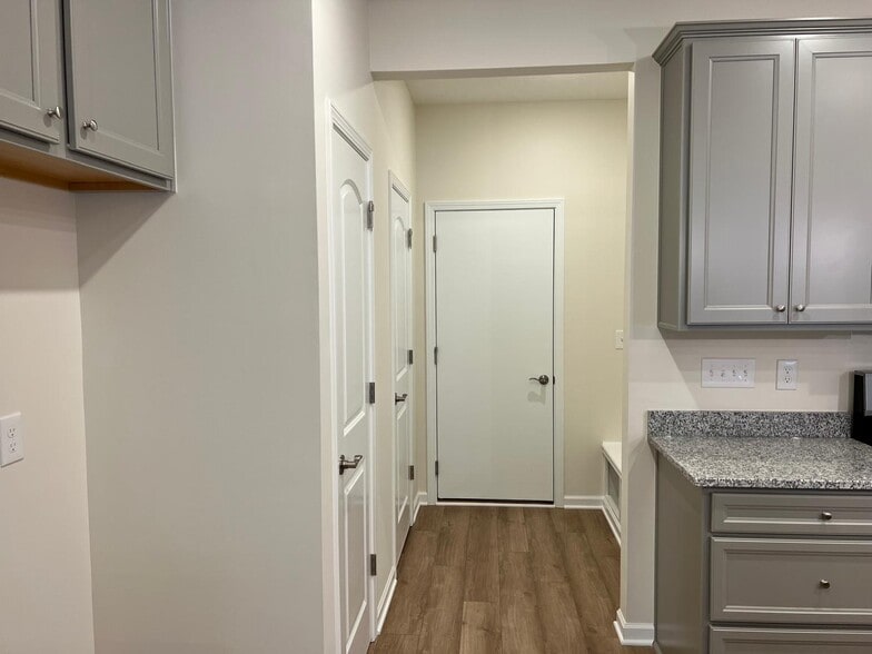 storage space and way to garage - 6527 Wheatly Rd