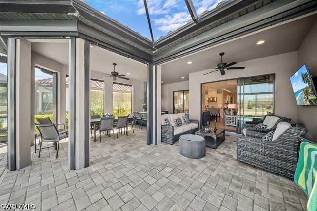 Building Photo - 9361 Terresina Dr