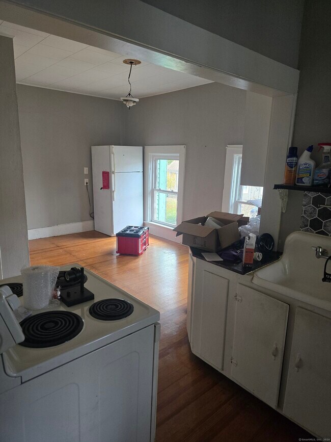 98 Maple St 98 Maple St Killingly CT 06239 Apartment Finder