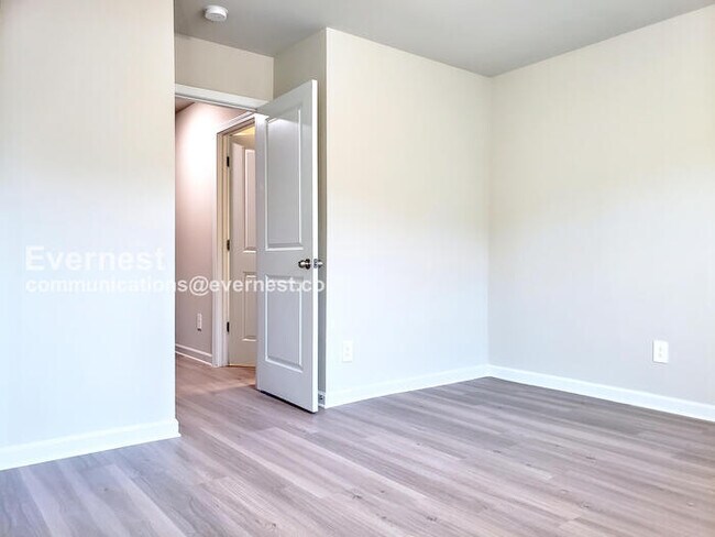 Building Photo - 1484 Arbor Pl Dr