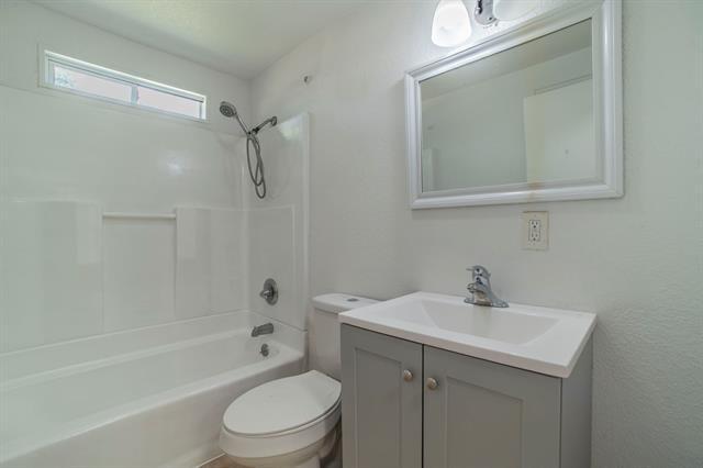 Building Photo - 1208 Dan Gould Dr