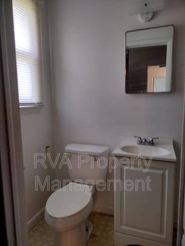 Building Photo - 1311 Beazley St